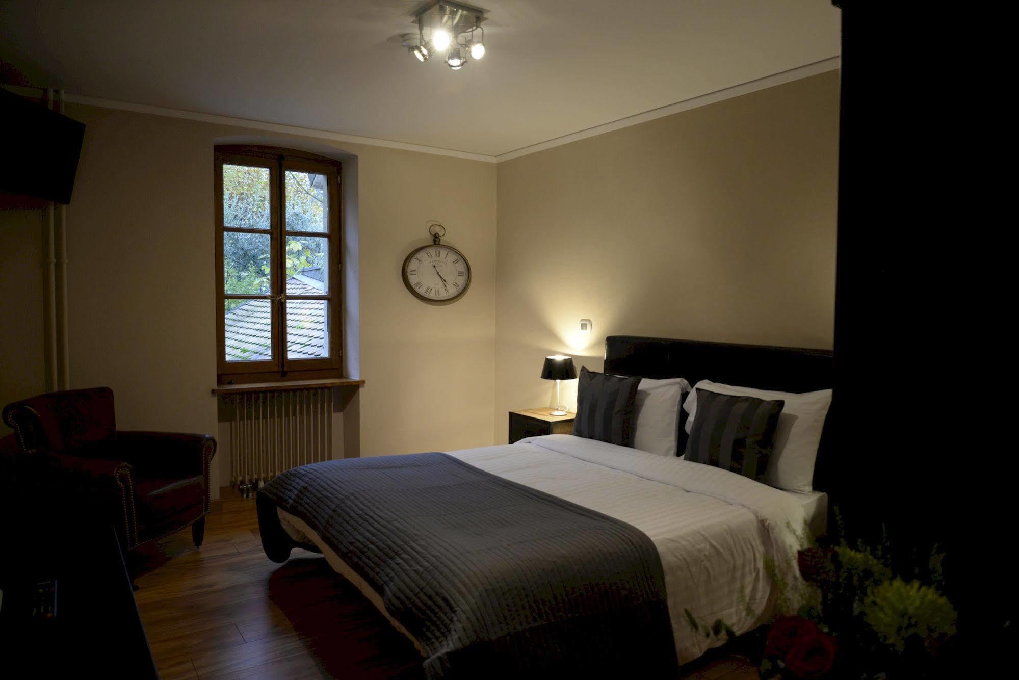 Auberge Communale De Carouge Ngoại thất bức ảnh
